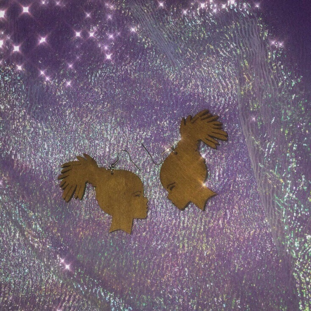 cute pair of earrings!